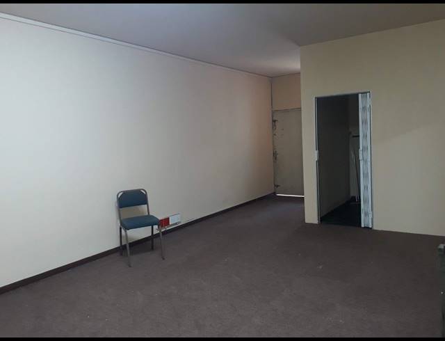 300M² OFFICE TO LET IN VEREENIGING CENTRAL